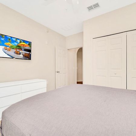 Bright & Modern 2Br Condo With Pool & Hot Tub, Near Disney! Orlando Eksteriør billede